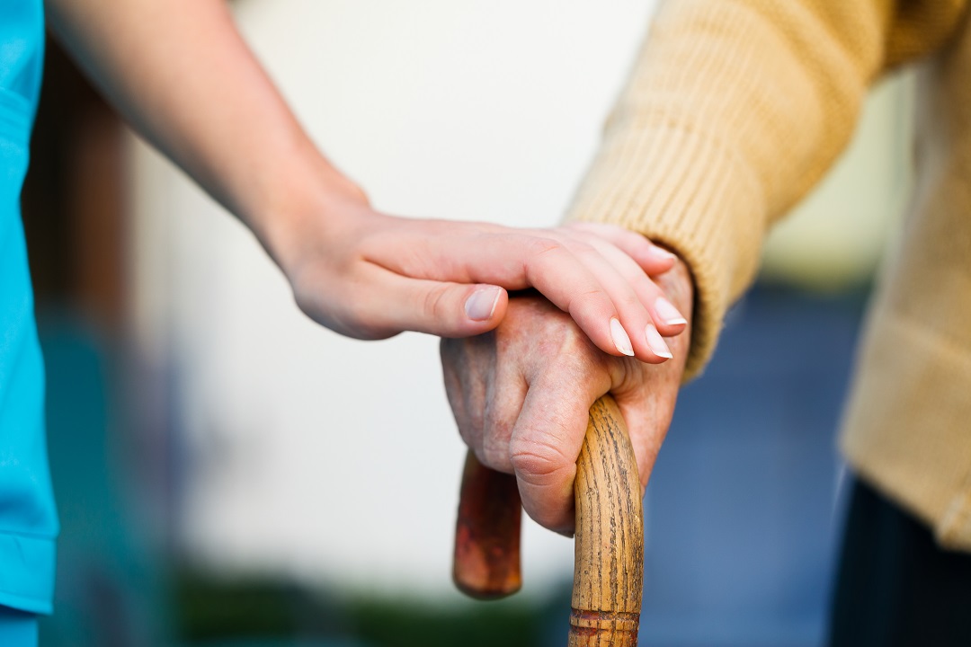 Riapertura termini – Bando per il sostegno economico in favore di soggetti anziani over 90 residenti a Tradate